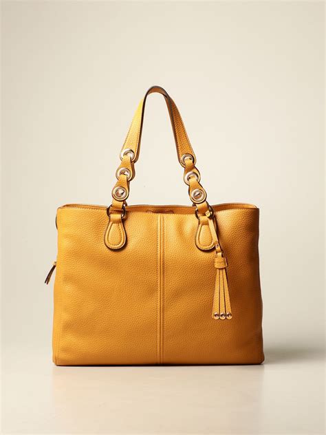 Women Mustard Shoulder Bag .